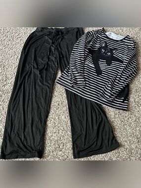 Striped Cat Pajama Set SZ M